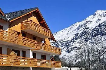 Les Valmonts