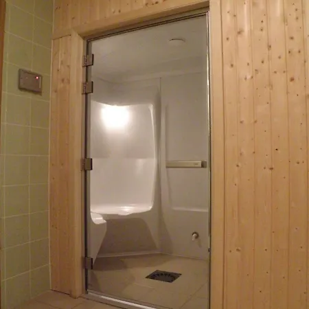 Les Valmonts Hotel *